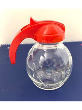 Vtg Anchor Hocking Syrup Dispenser 1950’s Diner Style Glass Base Red Plastic Top